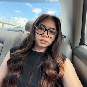 Meet your Posher, Jade